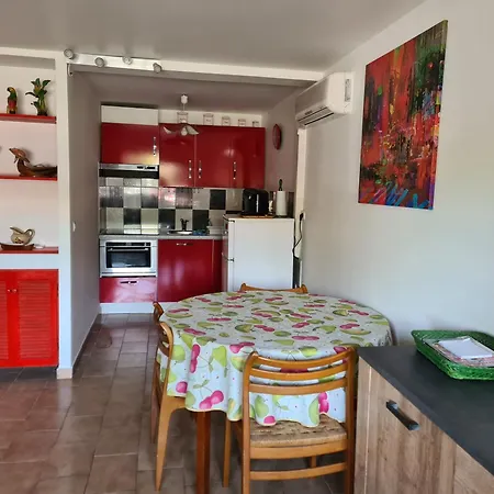 Cyprien Réservable Du Samedi Au Samedi Les Mois De Juillet Et Aout Appartamento *